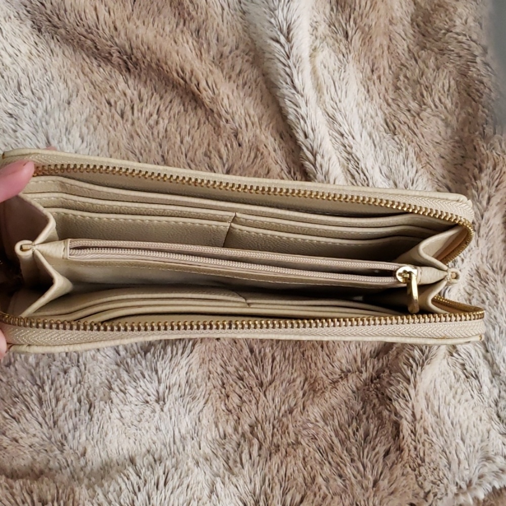 Wallet - Picture 2 of 2